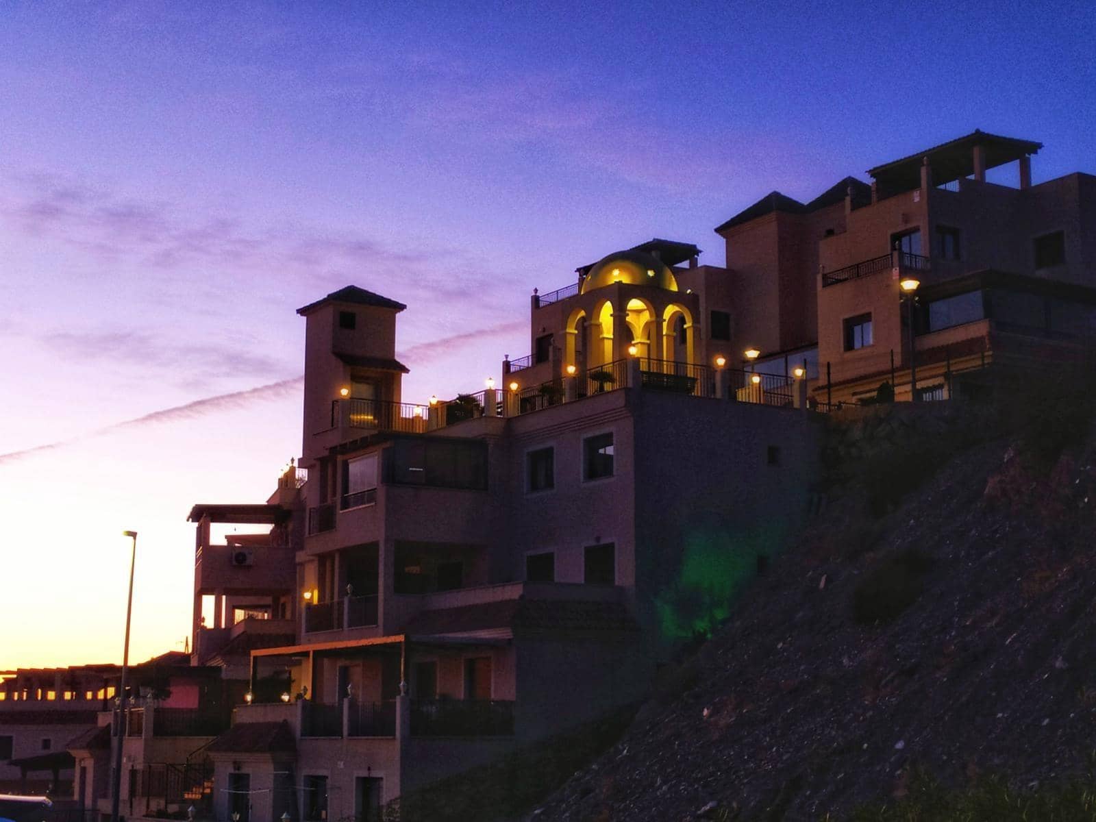 Apartamento de 2 habitaciones en Los Collados en venta con piscina garaje - 263.500 € (Ref: 9922297)