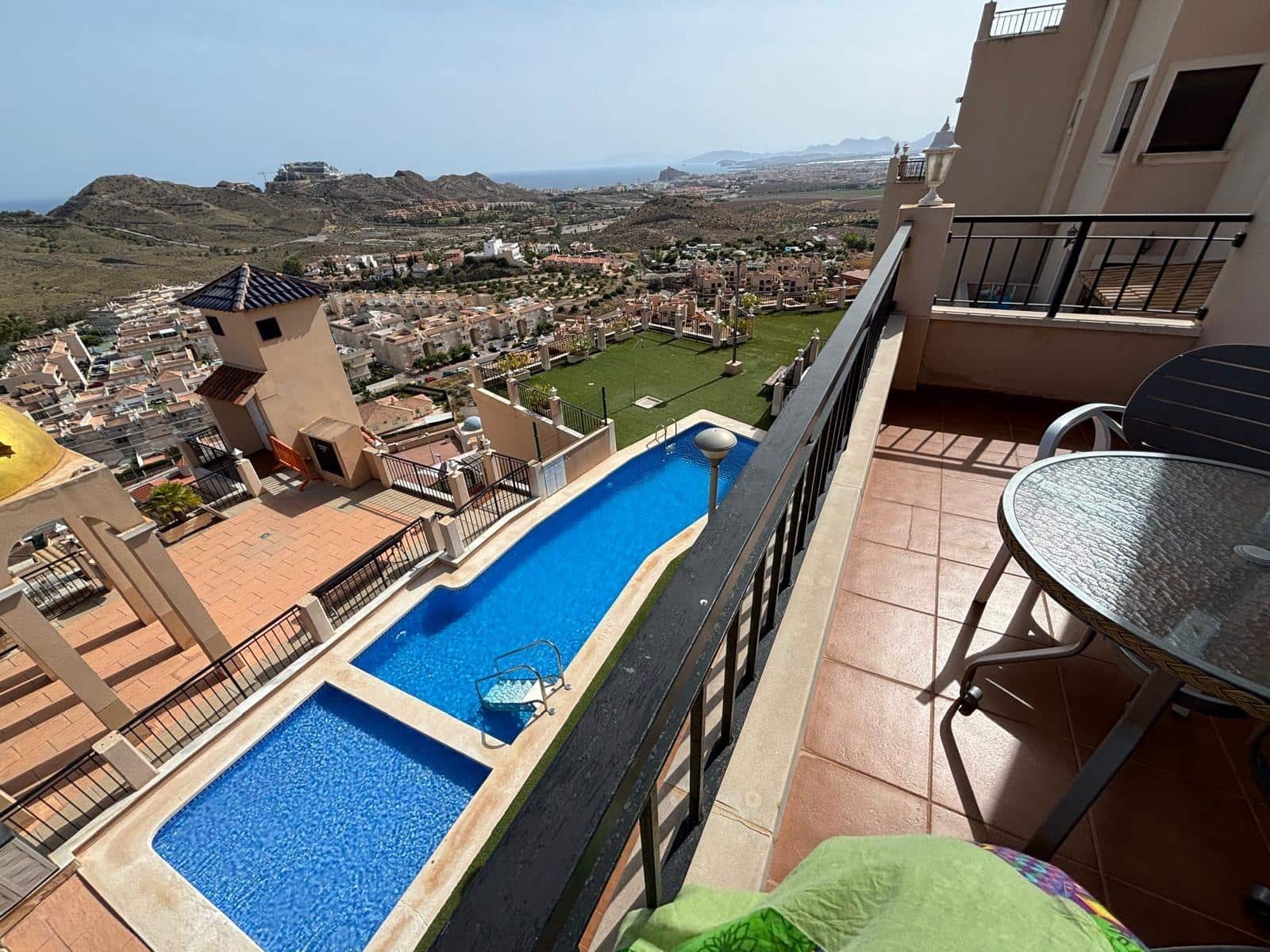 Apartamento de 2 habitaciones en Los Collados en venta con piscina garaje - 263.500 € (Ref: 9922297)