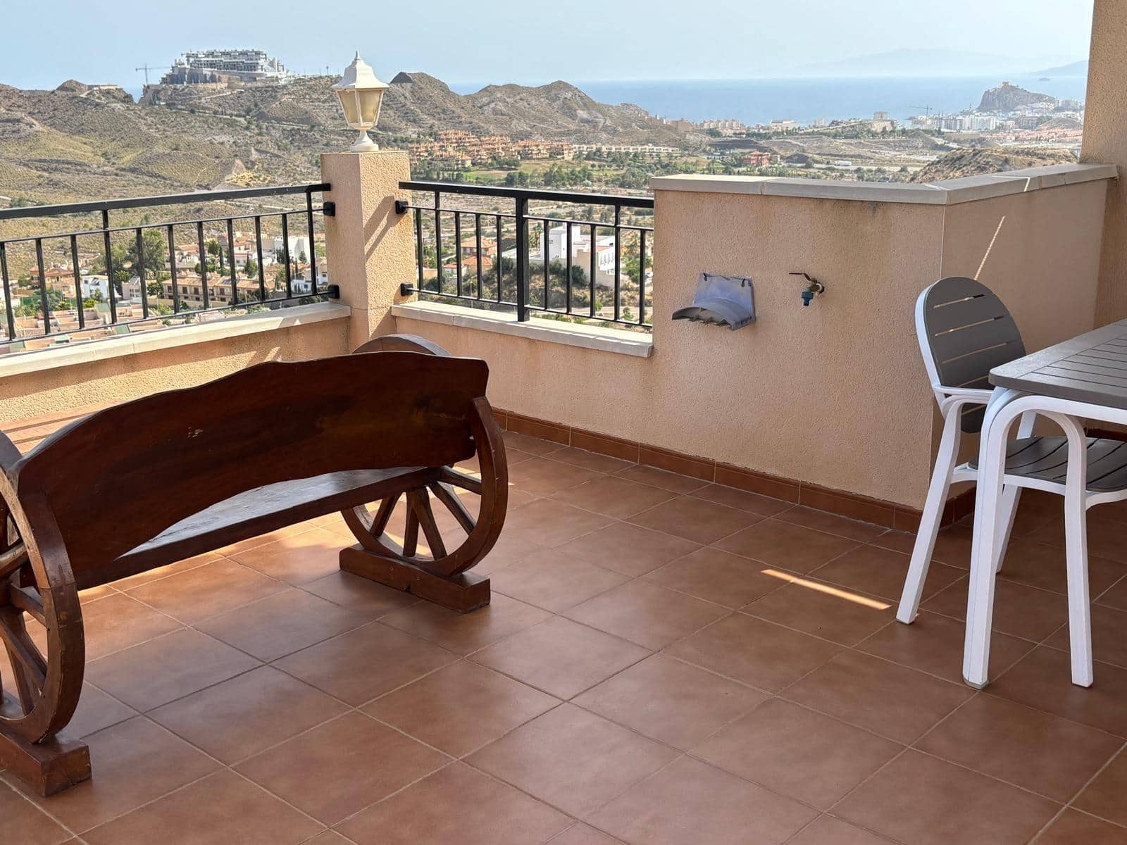 Apartamento de 2 habitaciones en Los Collados en venta con piscina garaje - 263.500 € (Ref: 9922297)