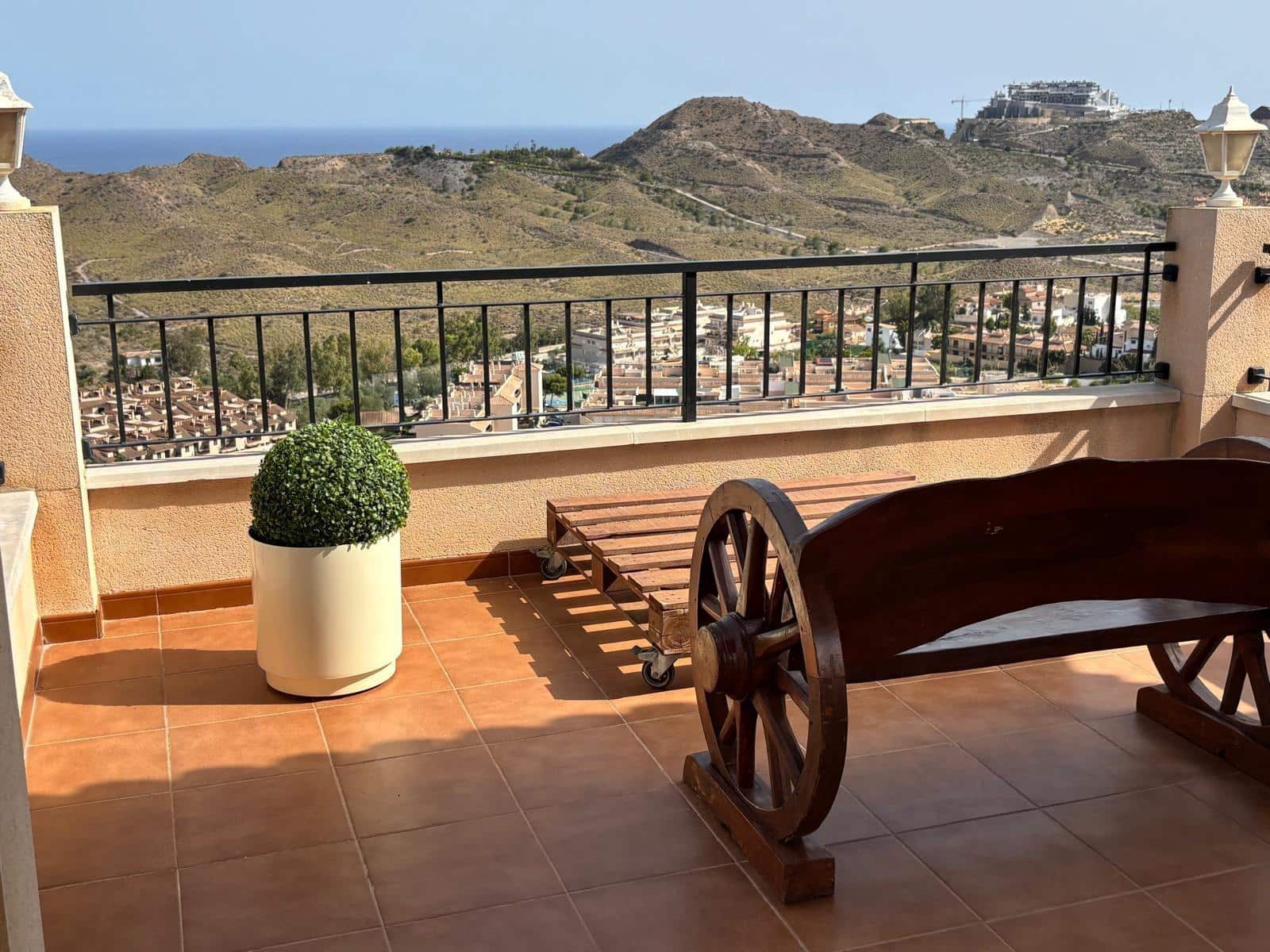 Apartamento de 2 habitaciones en Los Collados en venta con piscina garaje - 263.500 € (Ref: 9922297)
