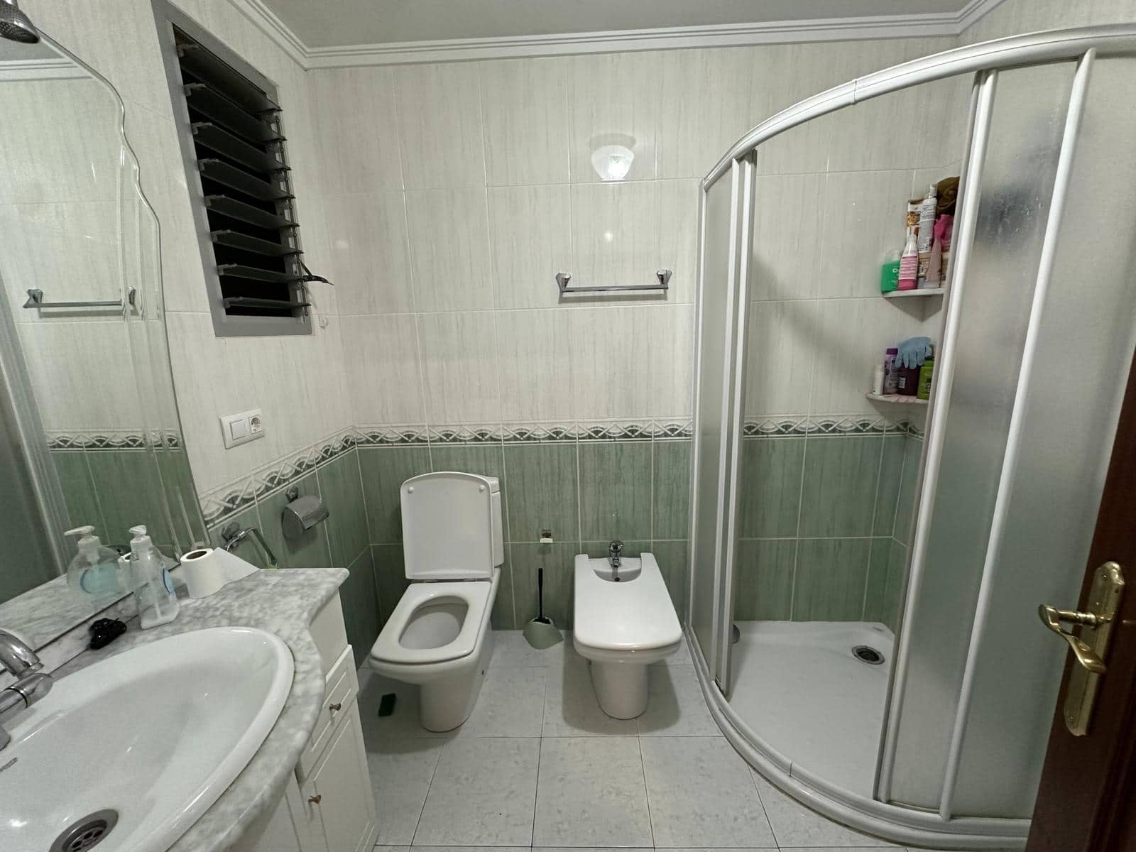 4 bedroom Apartment for sale in Alcoy / Alcoi with garage - € 119,000 (Ref: 8403809)