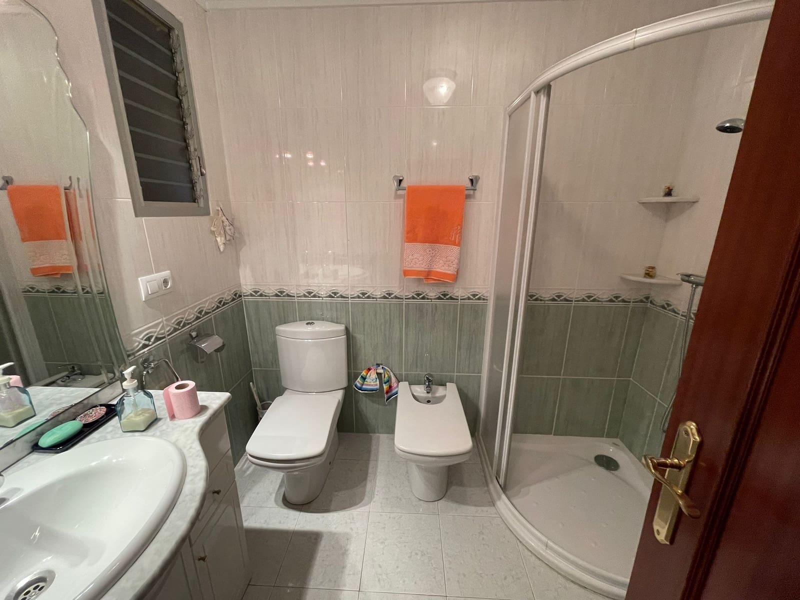 4 bedroom Apartment for sale in Alcoy / Alcoi with garage - € 119,000 (Ref: 8403809)