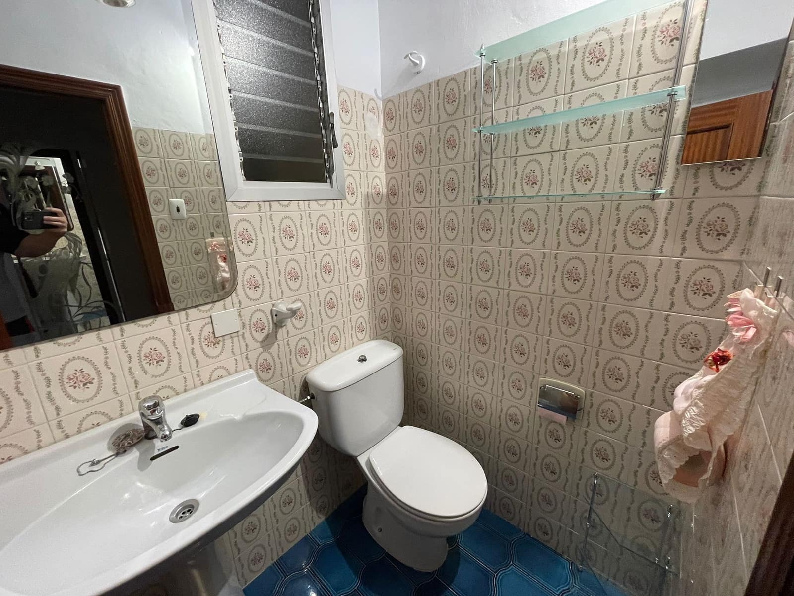 4 bedroom Apartment for sale in Alcoy / Alcoi with garage - € 119,000 (Ref: 8403809)