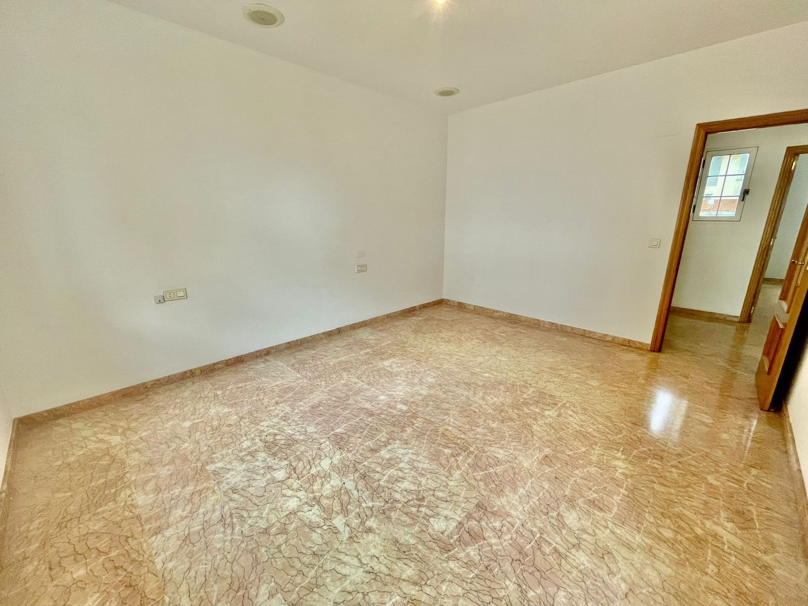 4 soveværelse Byhus til salg i Barxeta - € 145.000 (Ref: 8436088)