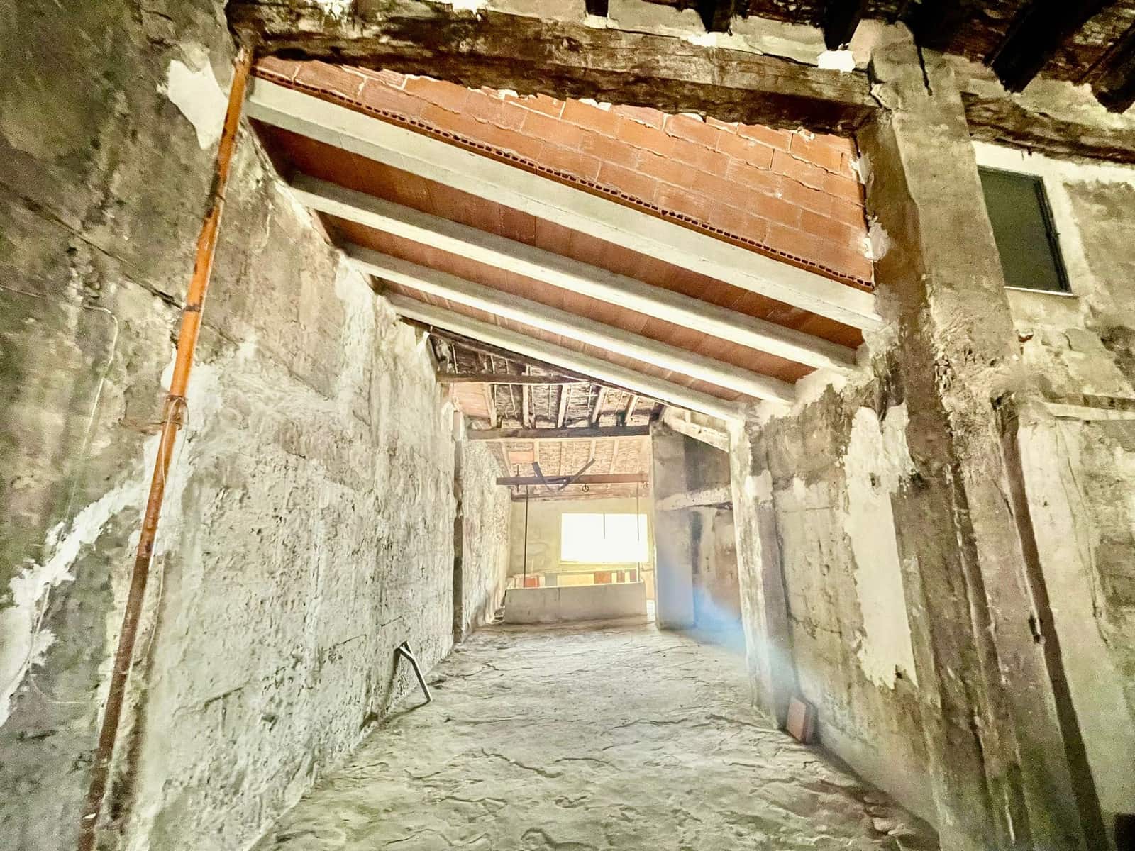 6 bedroom Townhouse for sale in Xativa with garage - € 130,000 (Ref: 8436159)