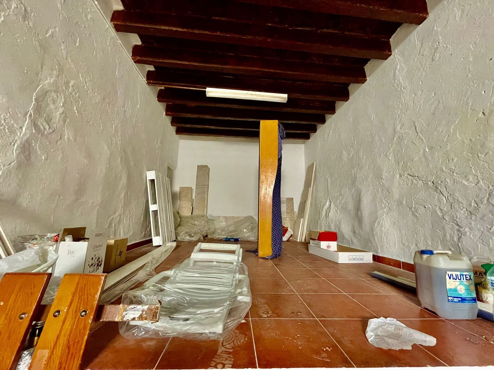 6 bedroom Townhouse for sale in Xativa with garage - € 130,000 (Ref: 8436159)