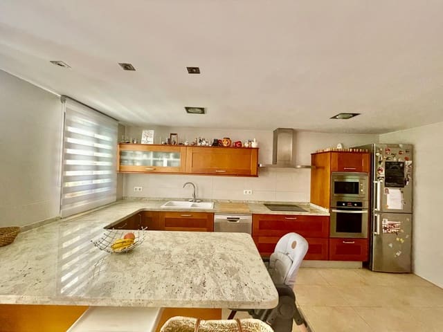 3 chambre Maison de Ville à vendre à Llocnou d'en Fenollet avec garage - 175 000 € (Ref: 8436162)