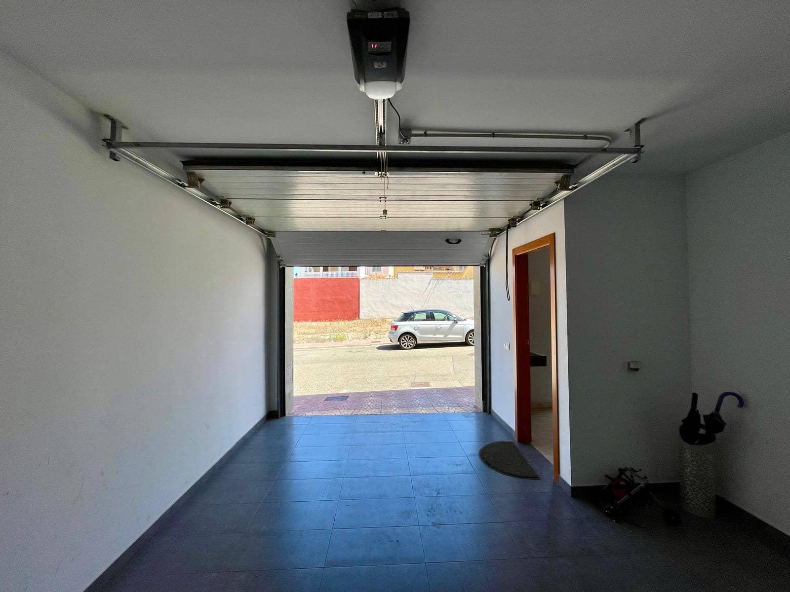 3 soveværelse Byhus til salg i Llocnou d'en Fenollet med garage - € 175.000 (Ref: 8436162)