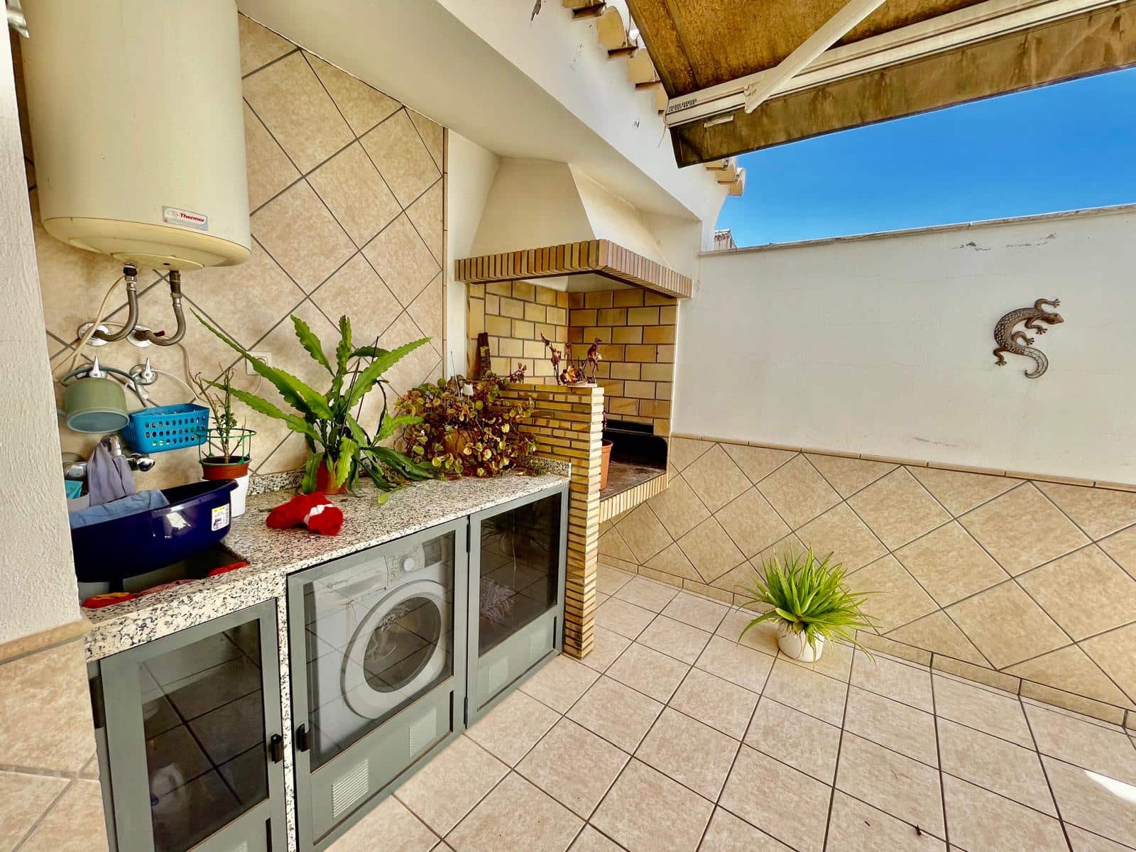 3 soveværelse Byhus til salg i Llocnou d'en Fenollet med garage - € 175.000 (Ref: 8436162)