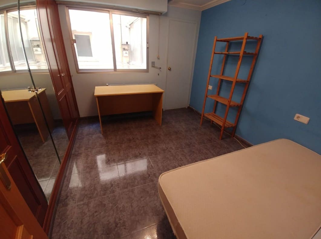 4 soveværelse Lejlighed til salg i Alcoy / Alcoi - € 130.000 (Ref: 8436291)