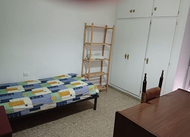 4 soveværelse Lejlighed til salg i Alcoy / Alcoi - € 130.000 (Ref: 8436291)