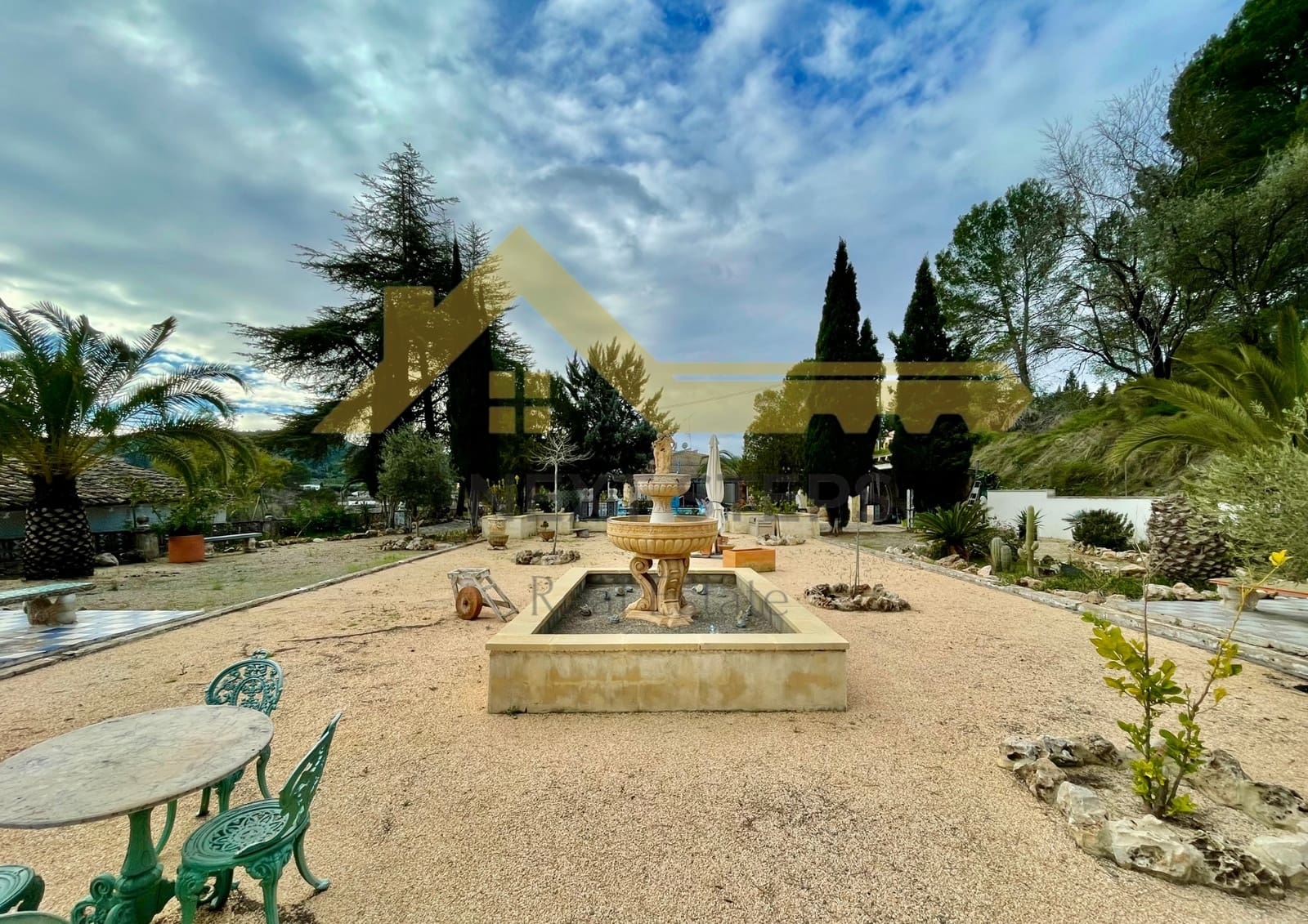 5 soveværelse Villa til salg i Xativa med swimmingpool garage - € 499.000 (Ref: 8769505)