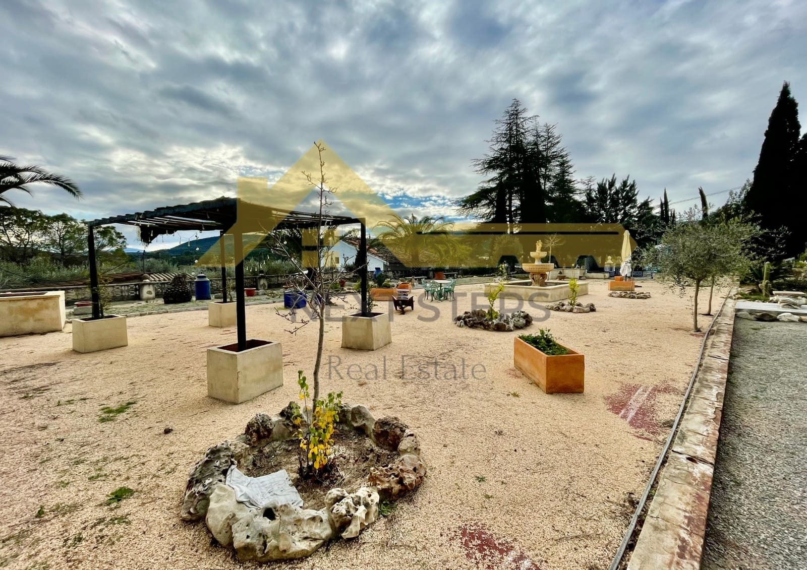 5 soveværelse Villa til salg i Xativa med swimmingpool garage - € 499.000 (Ref: 8769505)