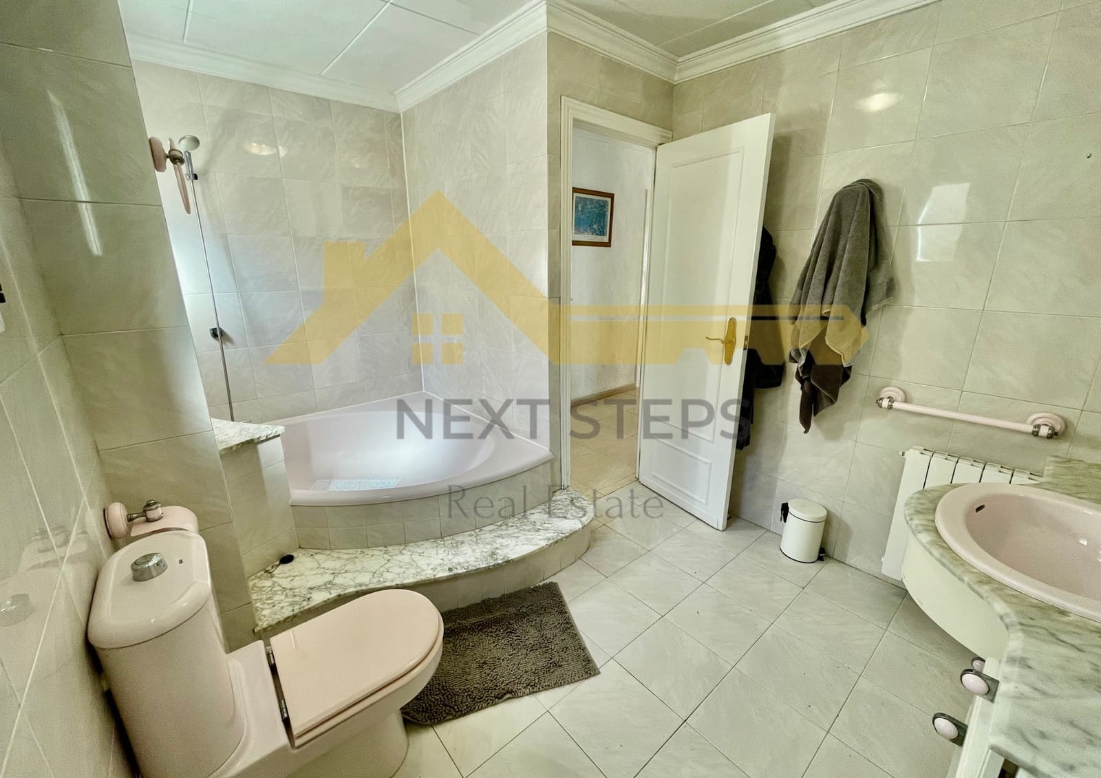 4 soveværelse Villa til salg i La Drova med swimmingpool - € 250.000 (Ref: 8893481)