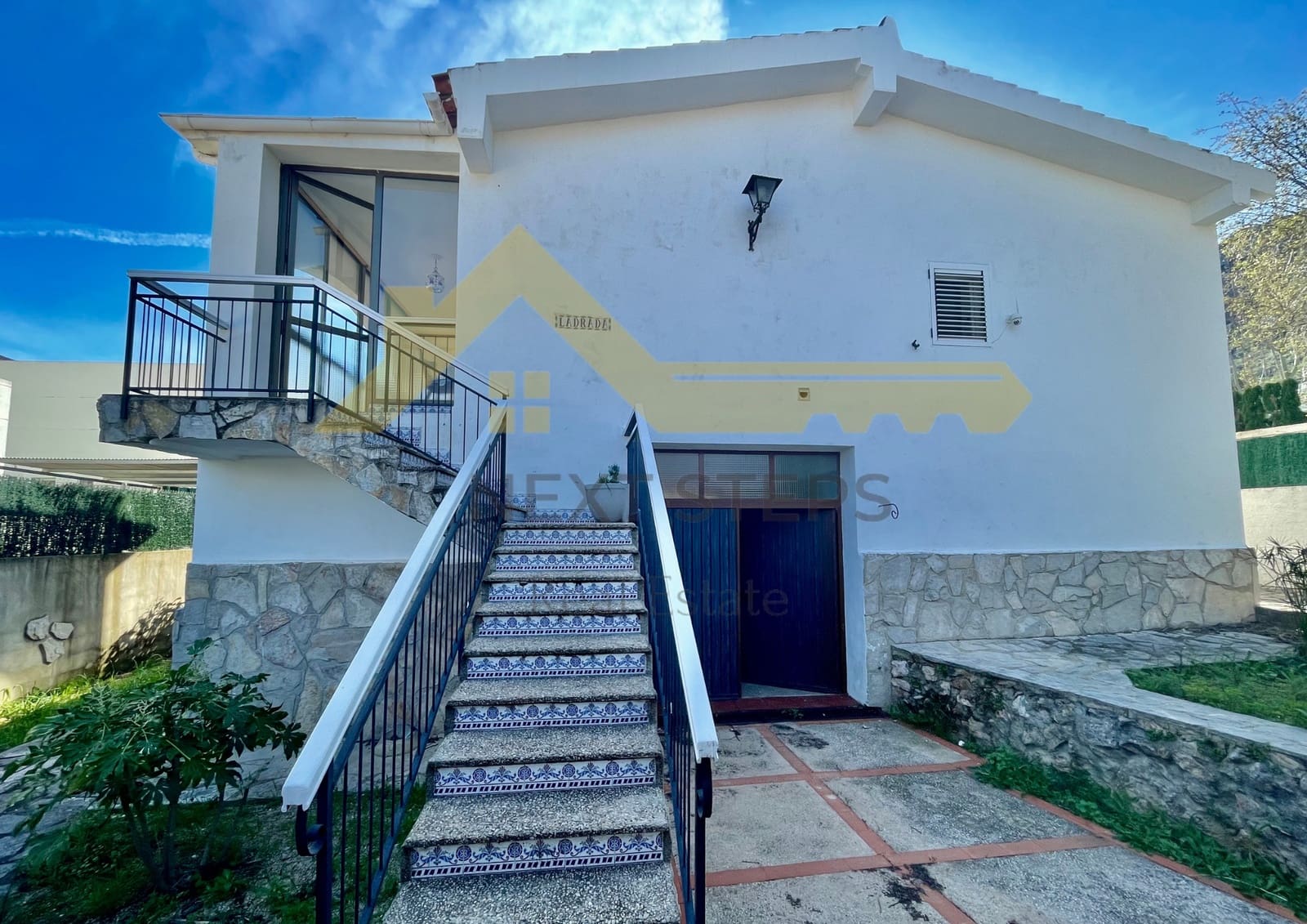 4 soveværelse Villa til salg i La Drova med swimmingpool - € 250.000 (Ref: 8893481)