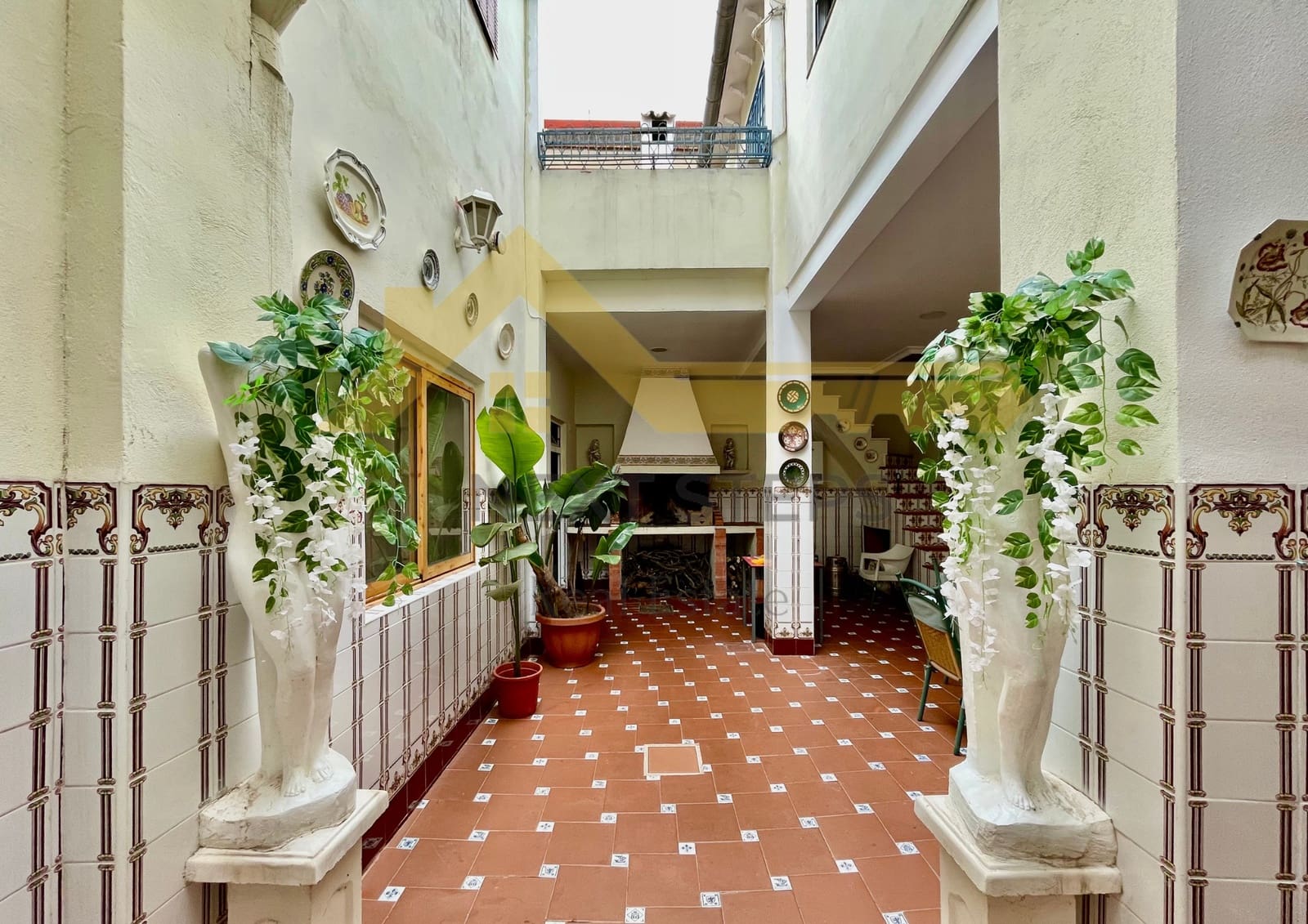 4 soveværelse Byhus til salg i Xativa - € 260.000 (Ref: 8927634)