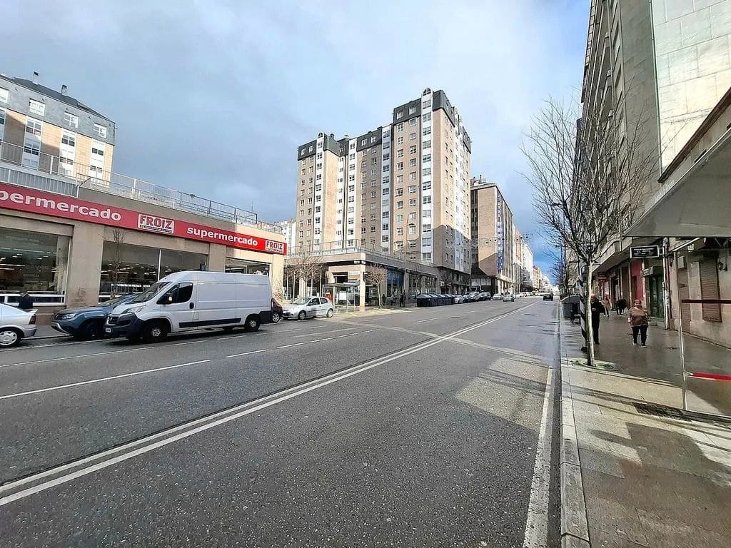 4 bedroom Flat for sale in Vigo - € 237,000 (Ref: 9683961)