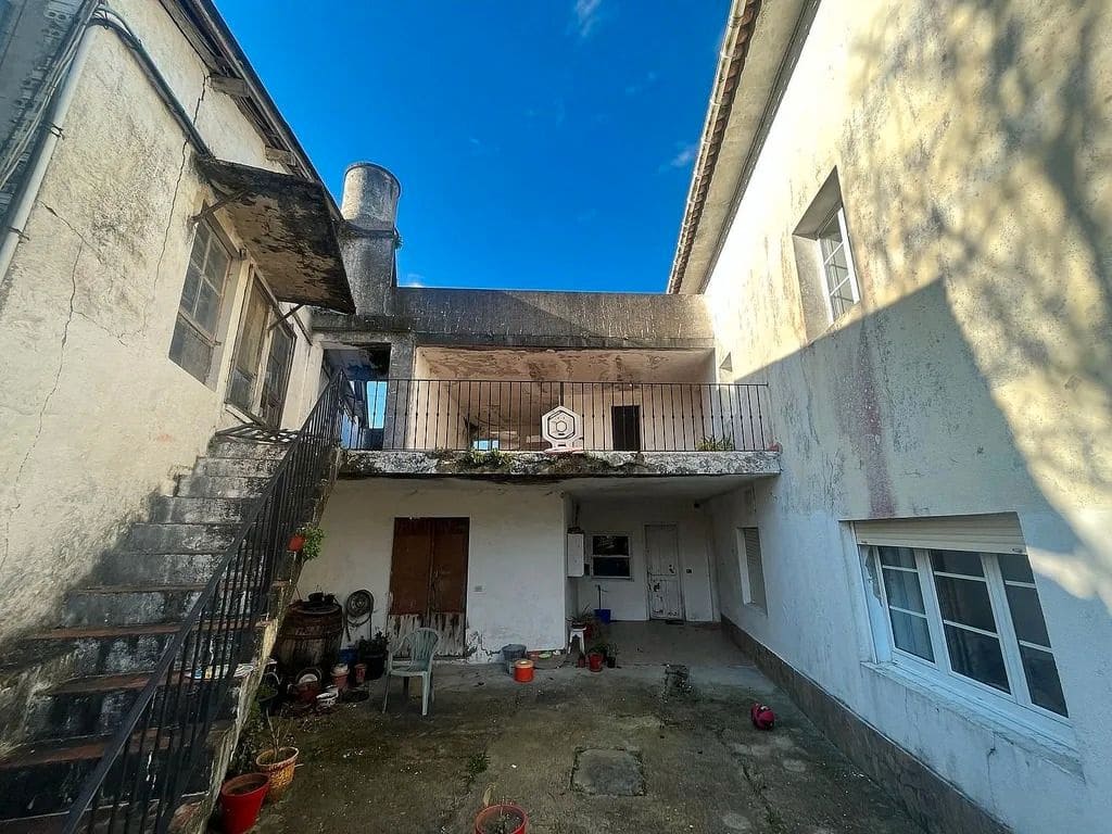 11 sovrum Finca/Hus på landet till salu i O Rosal med garage - 335 000 € (Ref: 9683962)