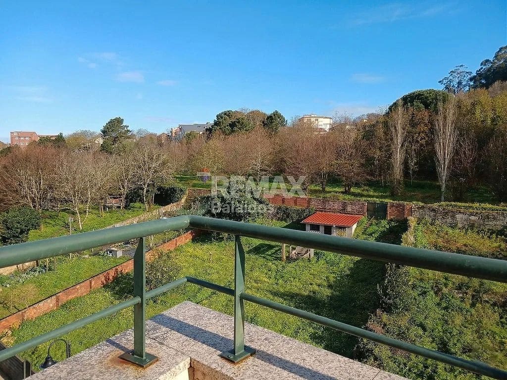 2 Zimmer Penthouse zu verkaufen in Cangas mit Garage - 210.000 € (Ref: 9683964)