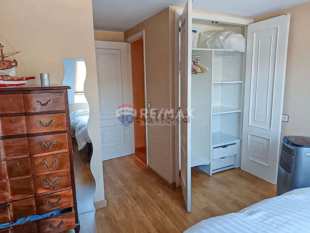 2 bedroom Penthouse for sale in Sanxenxo - € 370,000 (Ref: 9683965)