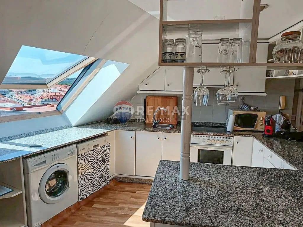 2 bedroom Penthouse for sale in Sanxenxo - € 370,000 (Ref: 9683965)
