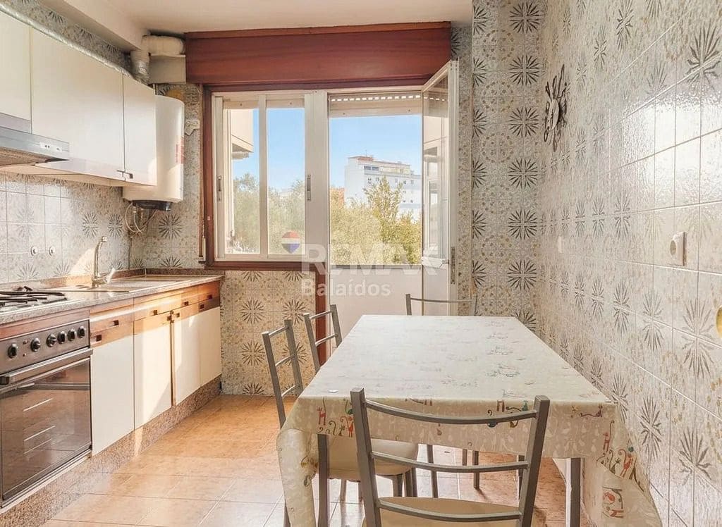 Piso de 2 habitaciones en Vigo en venta con garaje - 204.000 € (Ref: 9683967)