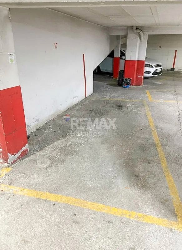 Piso de 2 habitaciones en Vigo en venta con garaje - 204.000 € (Ref: 9683967)