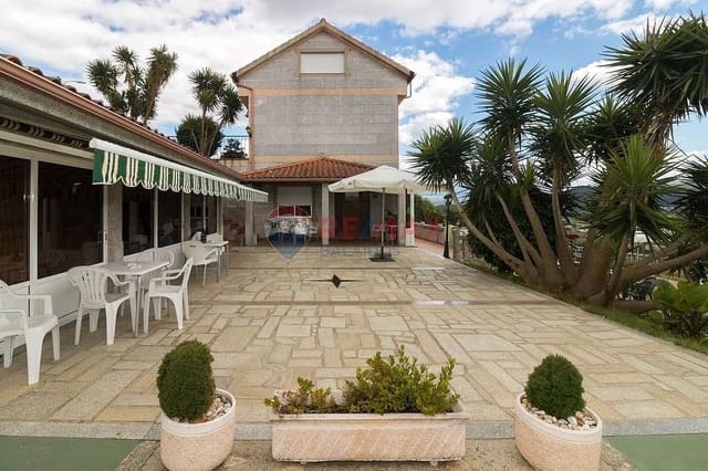 5 soveværelse Villa til salg i As Neves med swimmingpool garage - € 295.000 (Ref: 9683969)