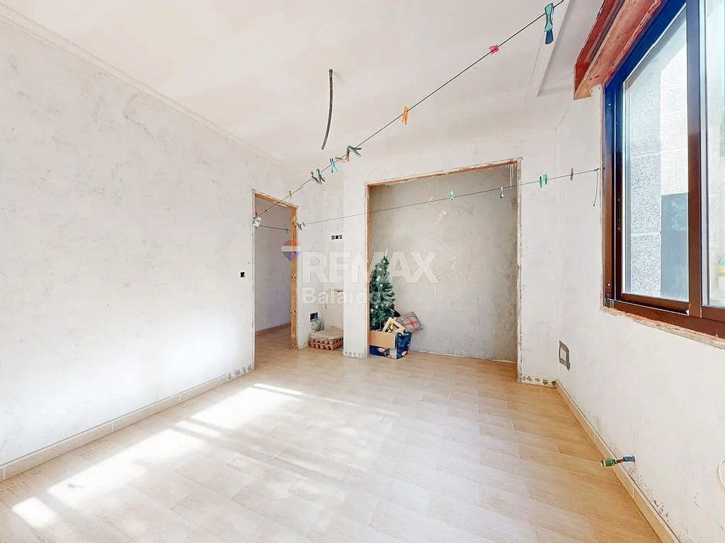 9 bedroom Villa for sale in Baiona with garage - € 420,000 (Ref: 9683972)