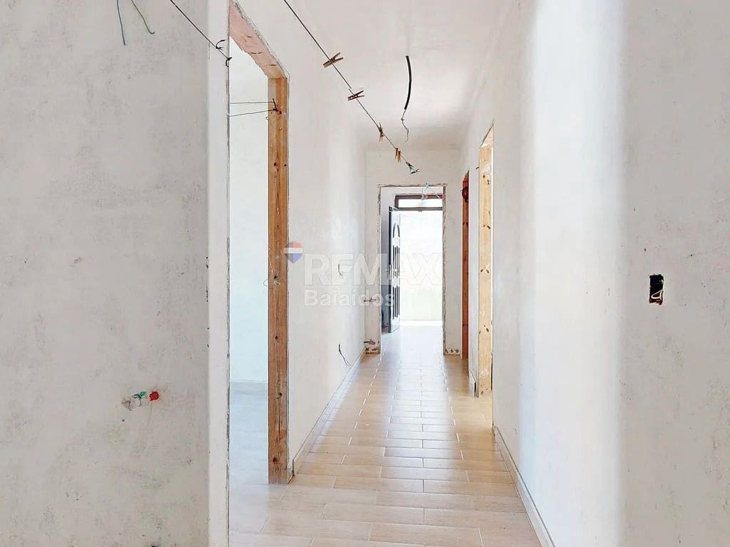 9 bedroom Villa for sale in Baiona with garage - € 420,000 (Ref: 9683972)