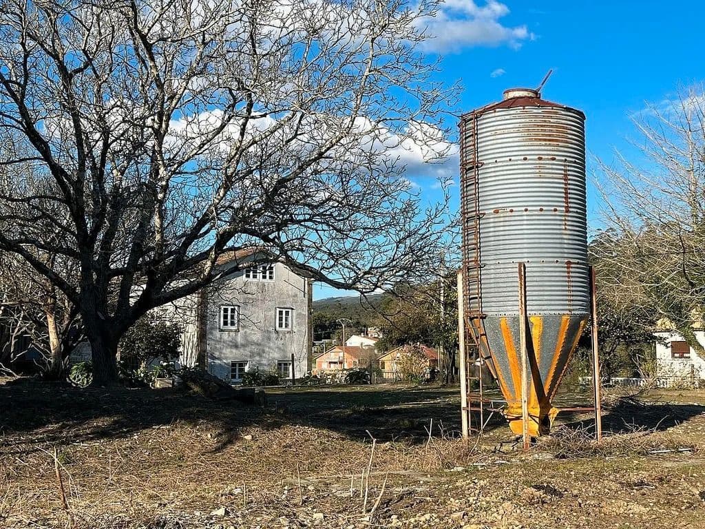 11 bedroom Finca/Country House for sale in Oia with garage - € 335,000 (Ref: 9683973)