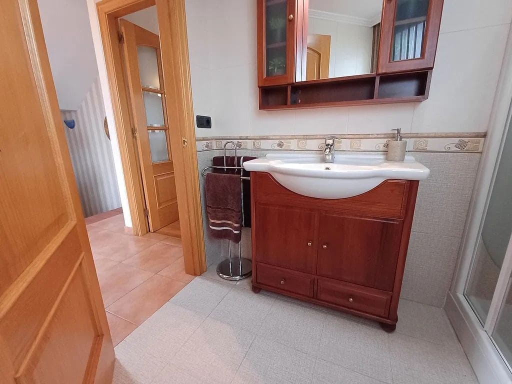 5 soveværelse Villa til salg i Vigo med garage - € 650.000 (Ref: 9683974)