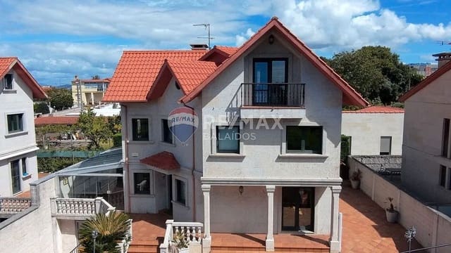 5 soveværelse Villa til salg i Vigo med garage - € 650.000 (Ref: 9683974)
