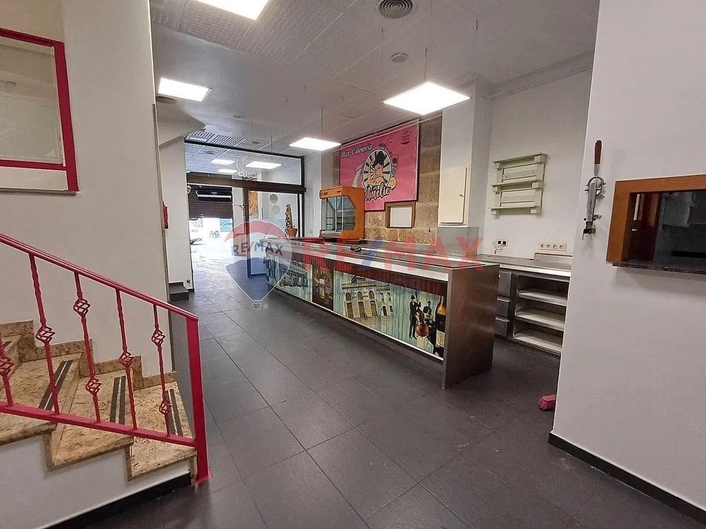 Comercial para venda em Vigo - 114 000 € (Ref: 9683978)