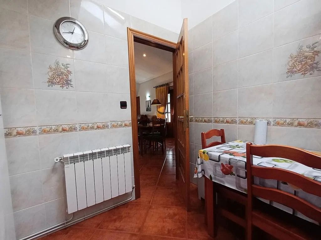 2 bedroom Apartment for sale in A Caniza - € 99,000 (Ref: 9683980)