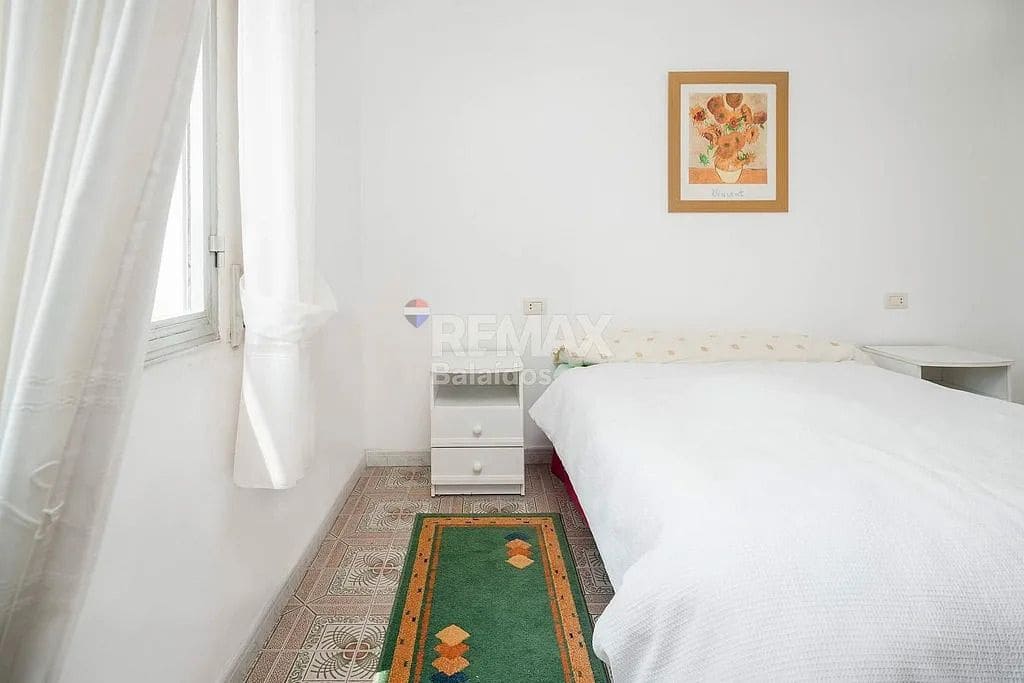 7 slaapkamer Finca/Landhuis te koop in A Pobra do Caraminal met garage - € 340.000 (Ref: 9683984)