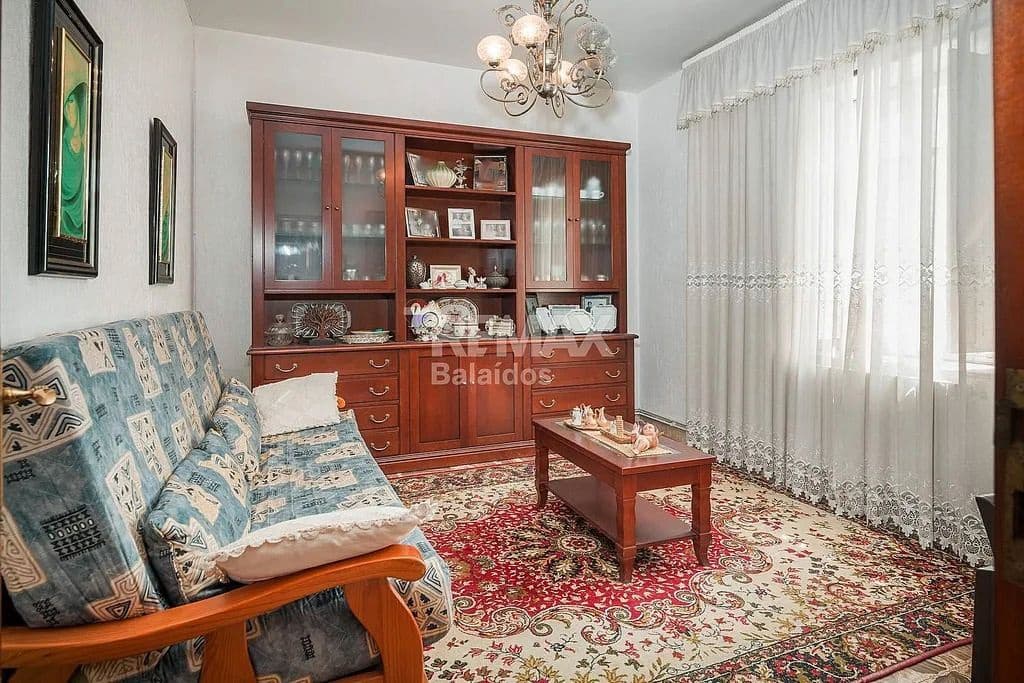 7 slaapkamer Finca/Landhuis te koop in A Pobra do Caraminal met garage - € 340.000 (Ref: 9683984)