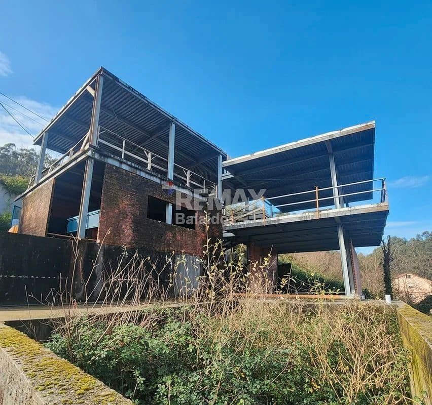 4 soveværelse Villa til salg i Vilaboa med garage - € 165.000 (Ref: 9683987)