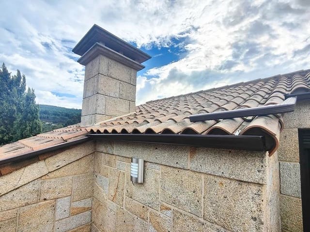 4 slaapkamer Villa te koop in Baiona met zwembad garage - € 430.000 (Ref: 9683988)