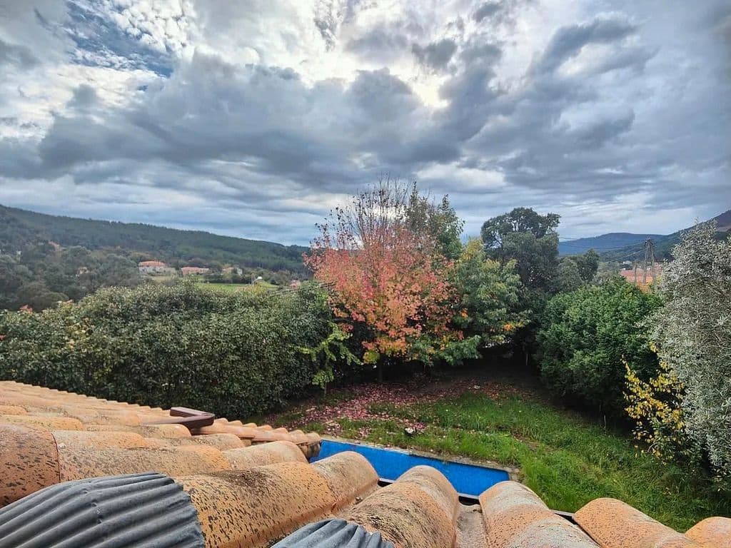 4 bedroom Villa for sale in Baiona with pool garage - € 430,000 (Ref: 9683988)