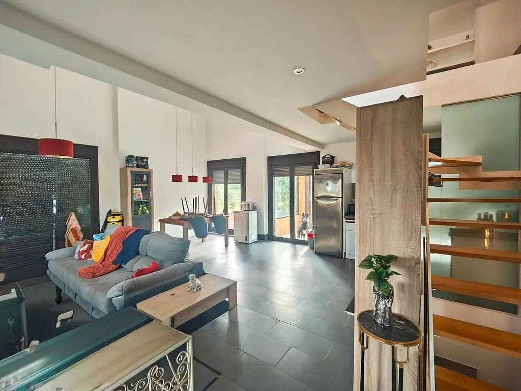 4 bedroom Villa for sale in Baiona with pool garage - € 430,000 (Ref: 9683988)