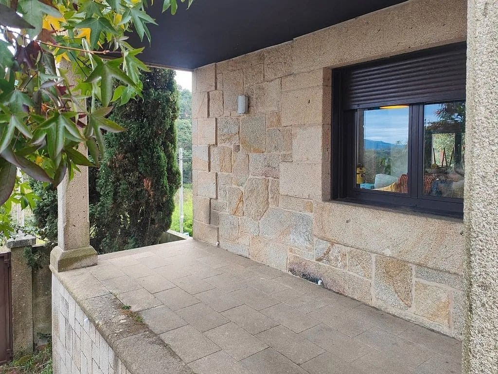 4 bedroom Villa for sale in Baiona with pool garage - € 430,000 (Ref: 9683988)