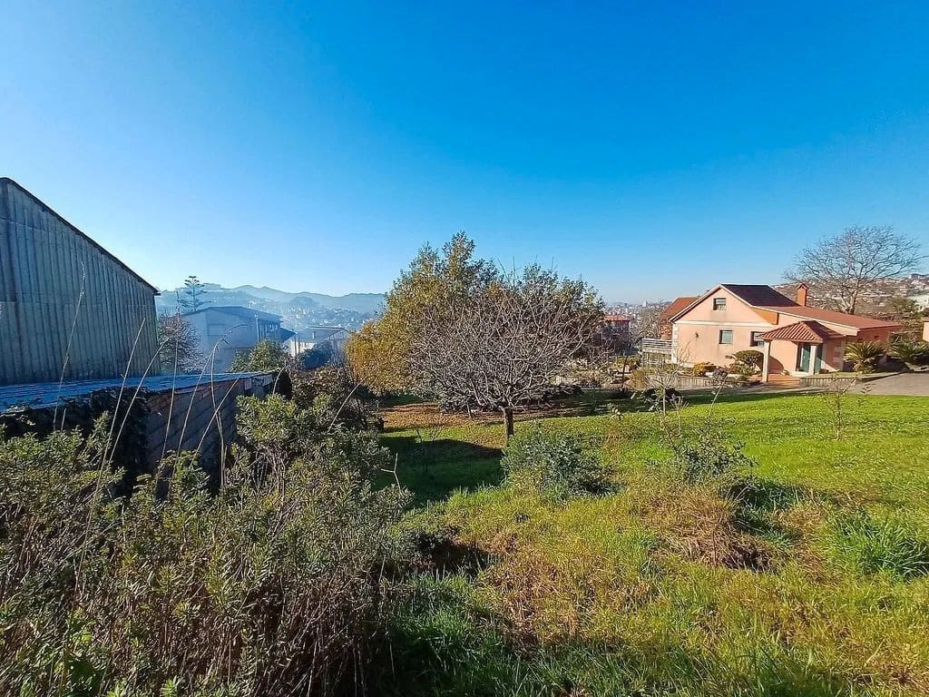 Działka budowlana na sprzedaż w Vigo - 98 000 € (Ref: 9683989)