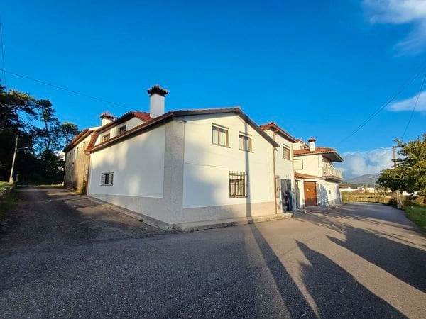 4 makuuhuone Maalaistalo myytävänä paikassa A Guarda mukana 
autotalli - 195 000 € (Ref: 9683991)