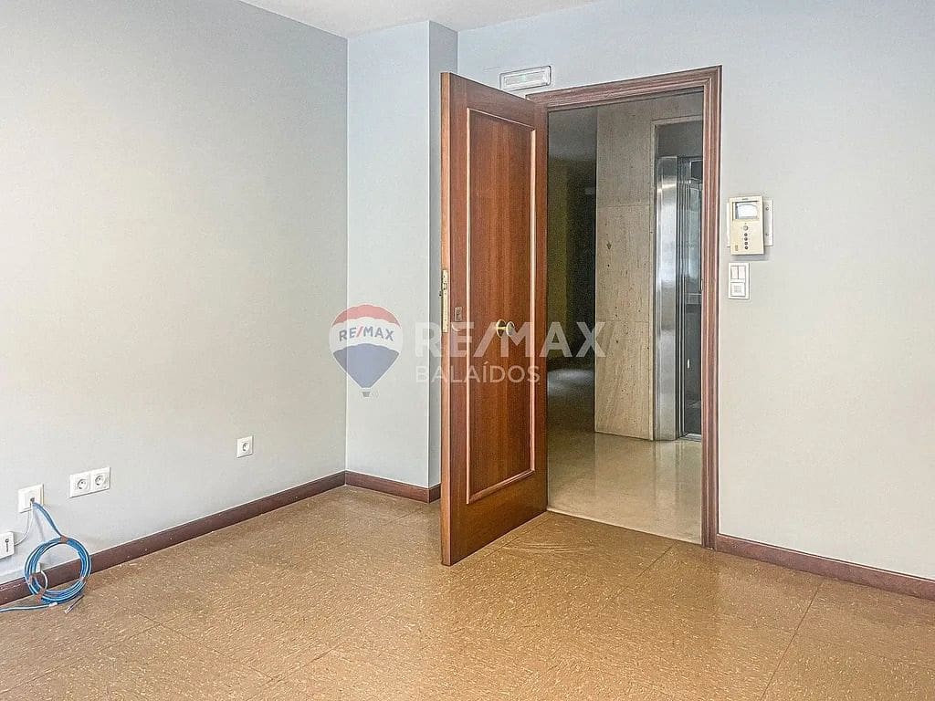 Büro zu verkaufen in Pontevedra Stadt - 69.000 € (Ref: 9683992)