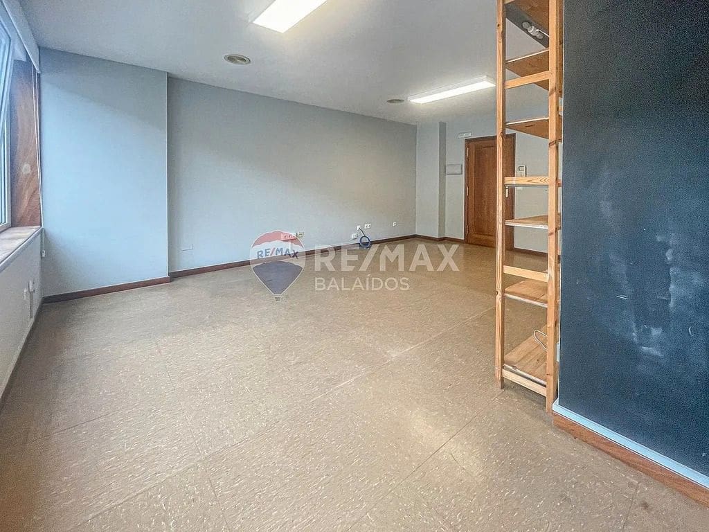 Büro zu verkaufen in Pontevedra Stadt - 69.000 € (Ref: 9683992)