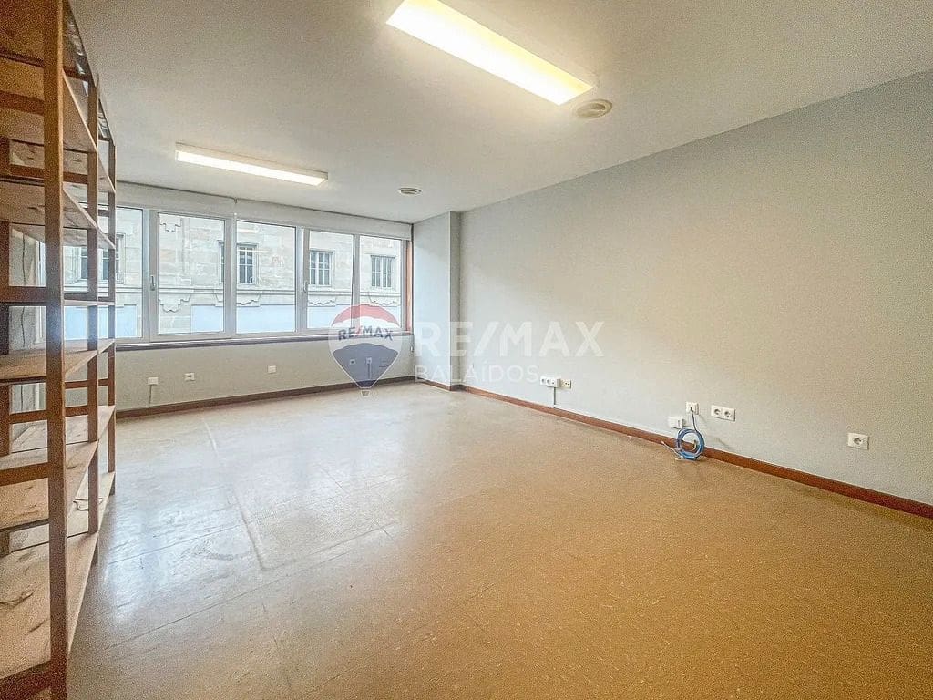 Büro zu verkaufen in Pontevedra Stadt - 69.000 € (Ref: 9683992)