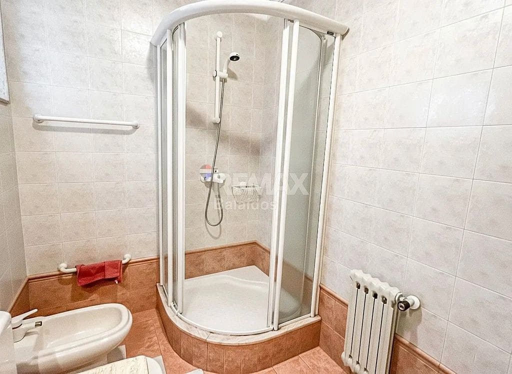 4 bedroom Flat for sale in Vigo with garage - € 449,500 (Ref: 9683996)