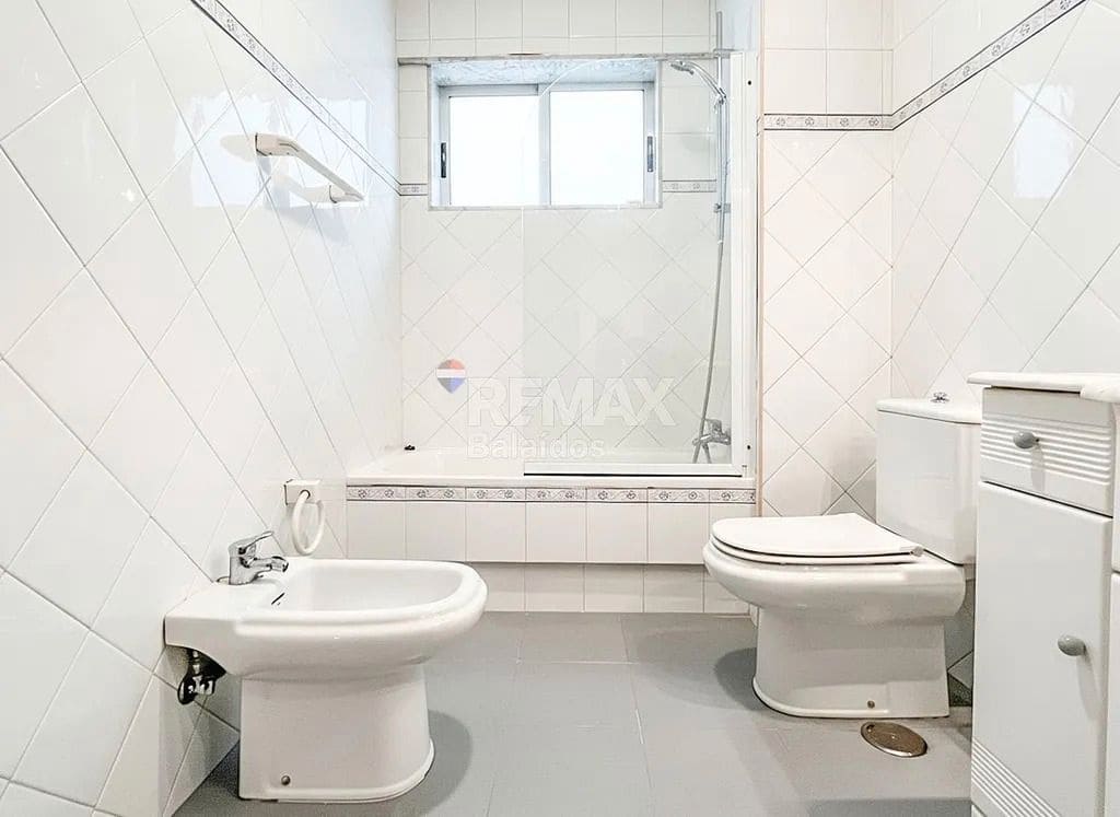 4 bedroom Flat for sale in Vigo with garage - € 449,500 (Ref: 9683996)