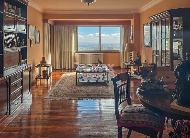 4 chambre Appartement à vendre à Vigo avec garage - 449 500 € (Ref: 9683996)